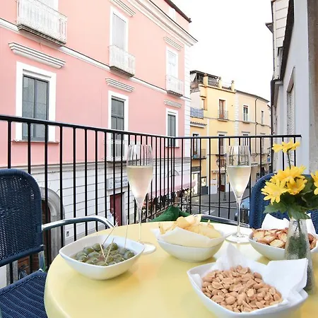 La Piazzetta SantʼAgata sui Due Golfi
