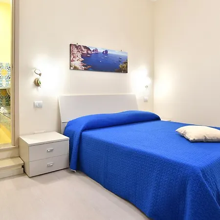 La Piazzetta Pensjonat SantʼAgata sui Due Golfi