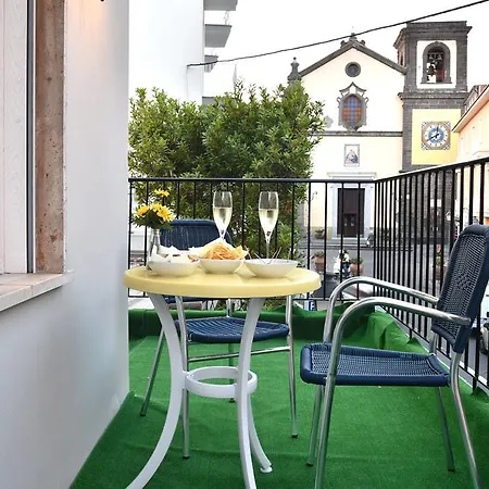 La Piazzetta Pensión SantʼAgata sui Due Golfi